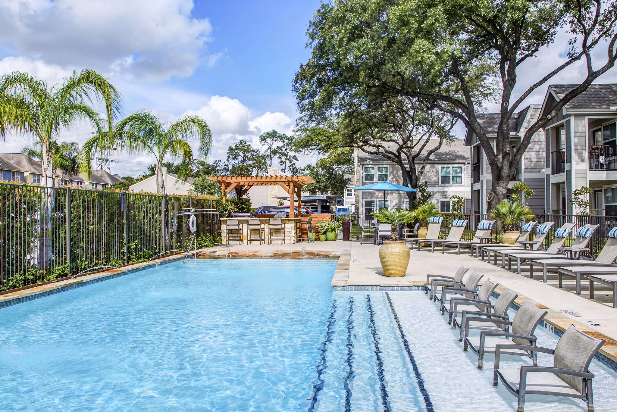 Property images of Reserve at Garden Oaks Apartments